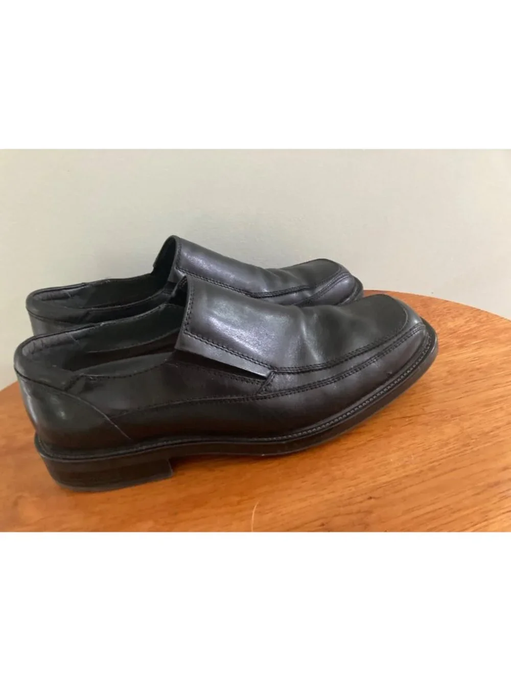 Dockers Mens Black Leather Slip-On Loafers With All Motion Comfort Soles Size 10